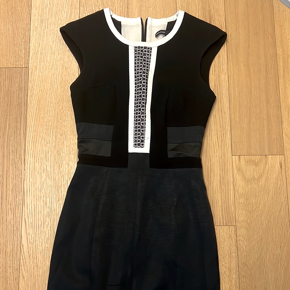 Brand: Karen Millen, Size: US 4, Color: Navy, Black.